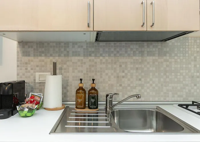 Arte Storia E Mare, Acquario Sanlorenzo E Metro דירה