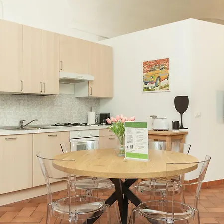 Apartment Arte Storia E Mare, Acquario Sanlorenzo E Metro *